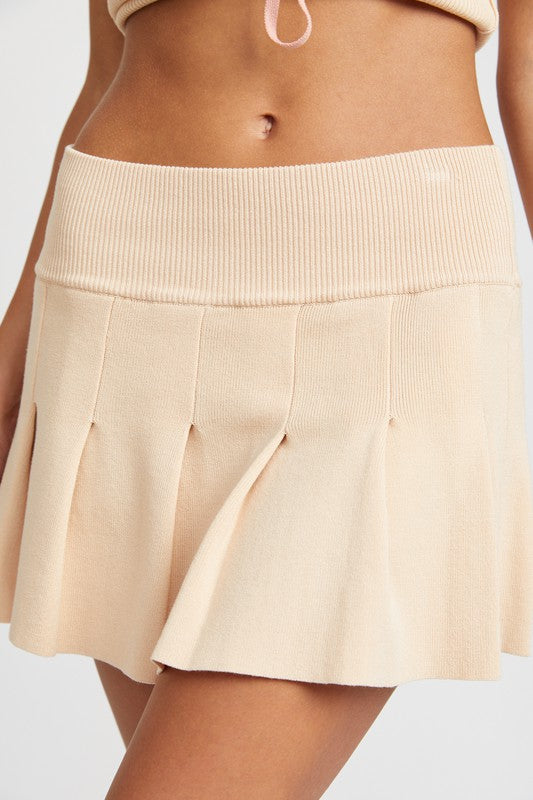 LOW WAIST PLEATED MINI SKIRT | Jade Icarus