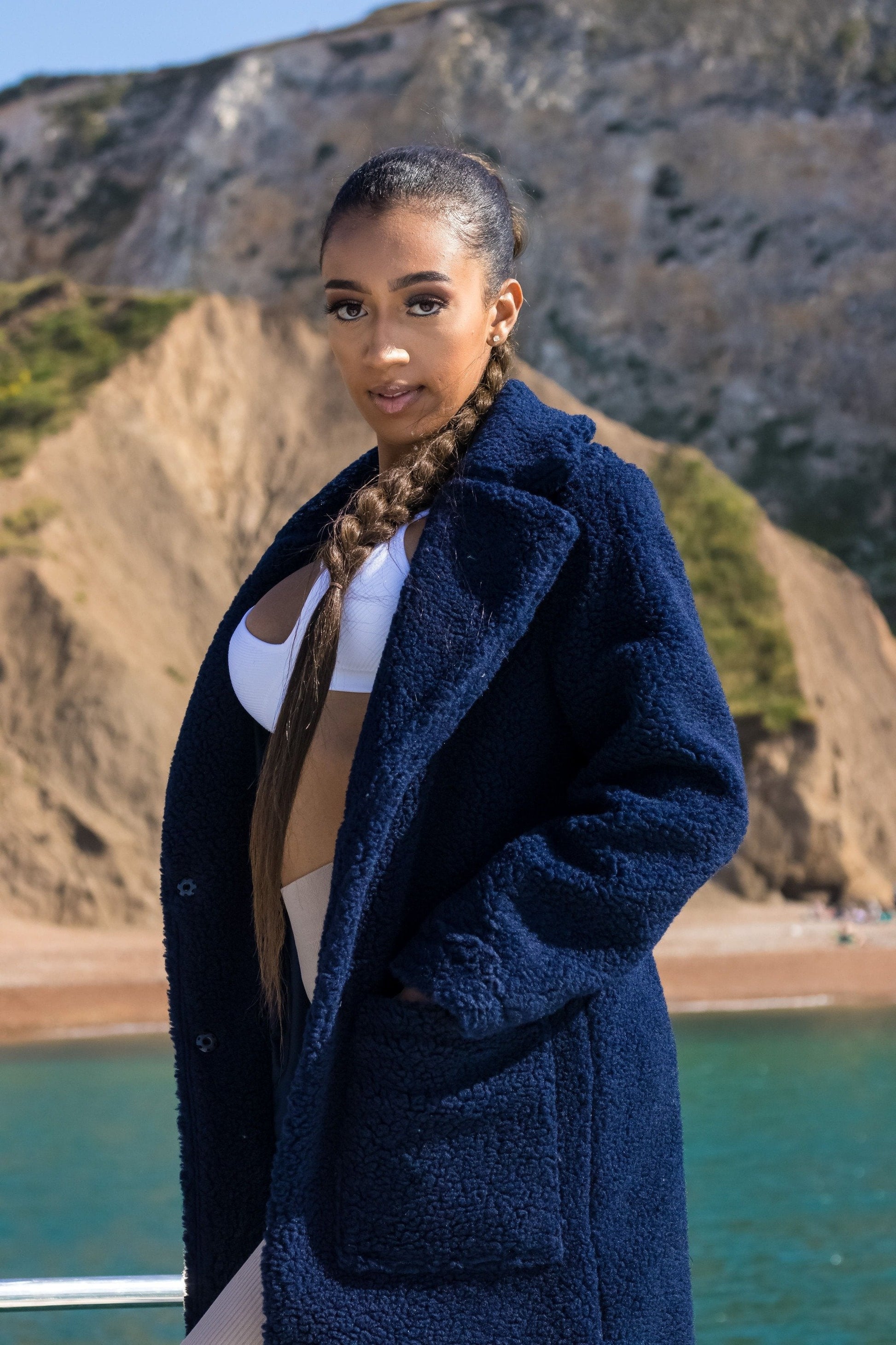 Stud Button Borg Teddy Coat (1905) | Rose Eleusis