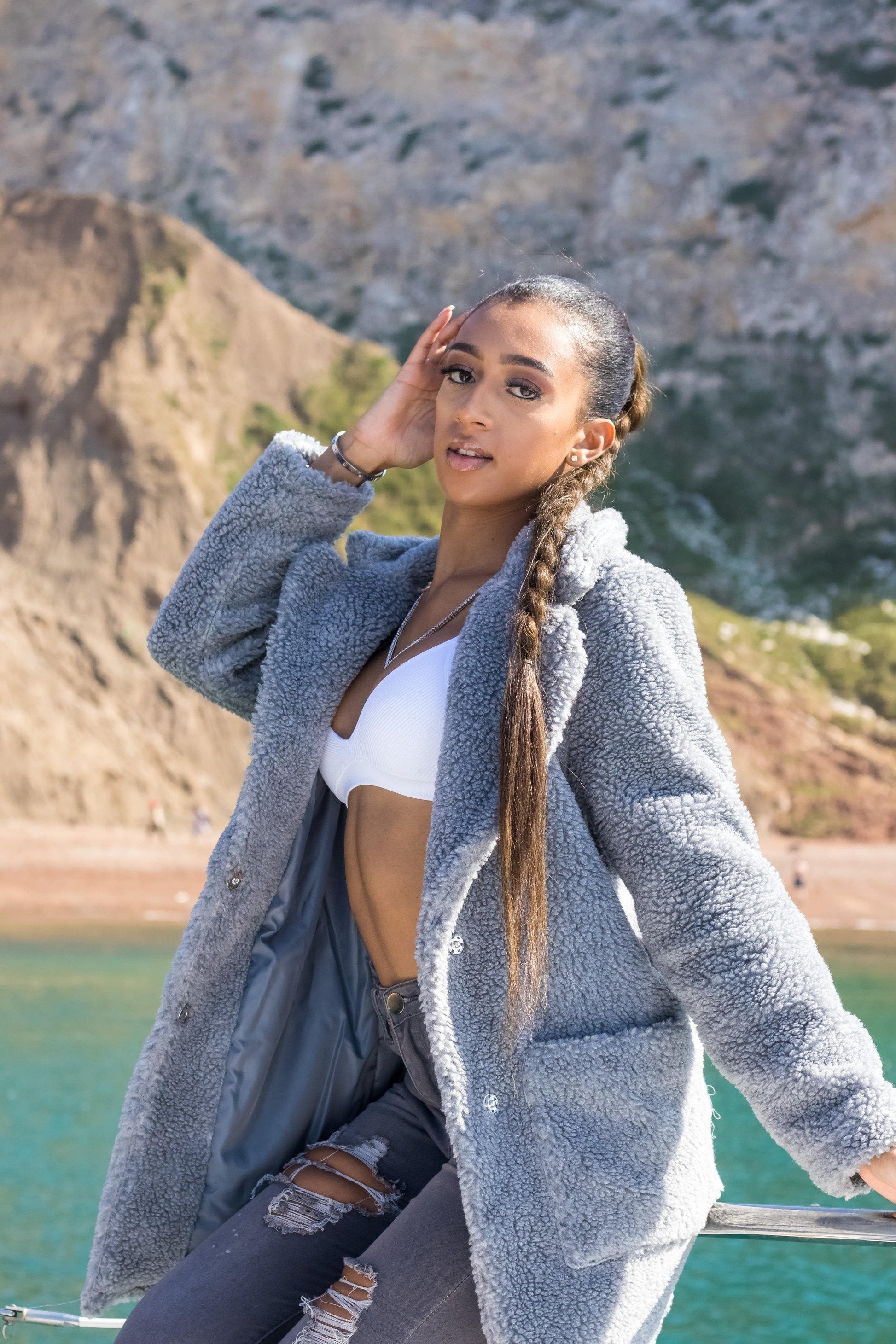 Stud Button Borg Teddy Coat (1905) | Rose Eleusis