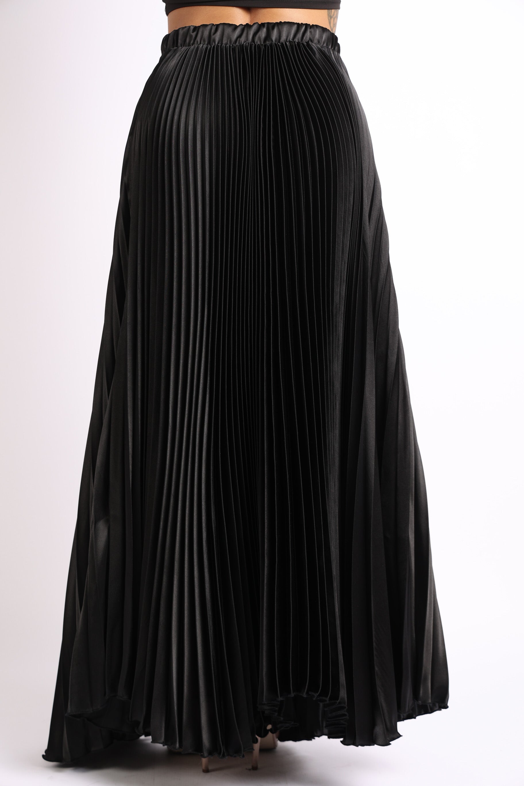 Elastic High Waist A-Line Pleated Satin Maxi Skirt BLACK | Puce Juniper