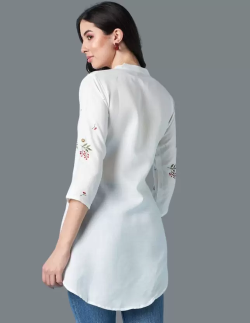 Casual Roll Up Sleeves Embroidered Women White Top (Size L)