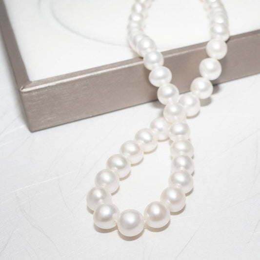 Elegant Freshwater Pearl Necklace